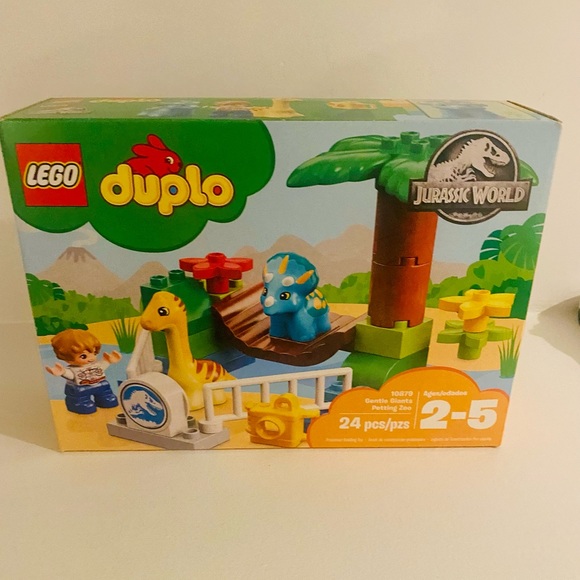 LEGO DUPLO Jurassic World Gentle Giants Petting Zoo 10879 Building Kit NIB - Picture 4 of 7